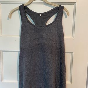 Lululemon tank top size 10